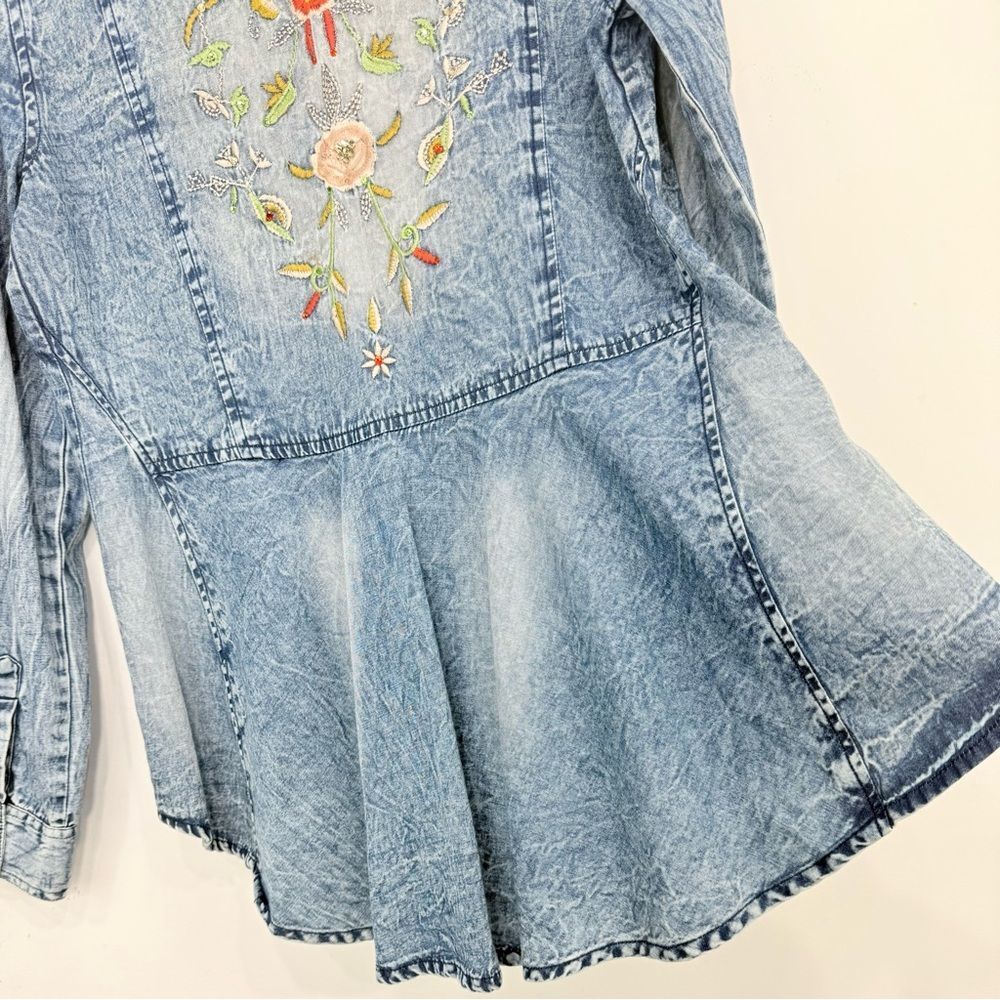 Lola P Embroidered Floral Sparkle Blue Factory Faded Cotton Peplum Tunic Blouse - Picture 3 of 13